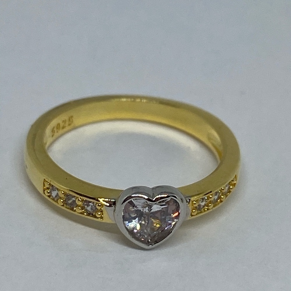 CRYSTAL heart ring gold plating on sterling silver - Picture 1 of 9
